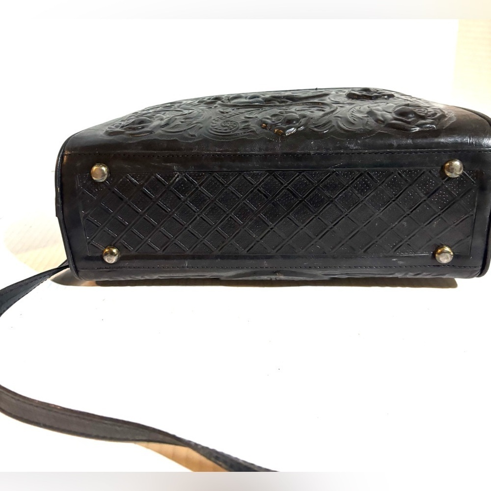 Vintage Elegant Black Leather Handbag - Picture 4 of 12